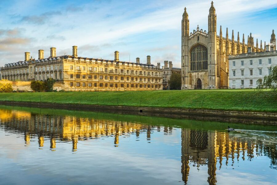 Cambridge: Guided River Cam Punting Tour - Price and Value: Small-Group Punting for About $39
