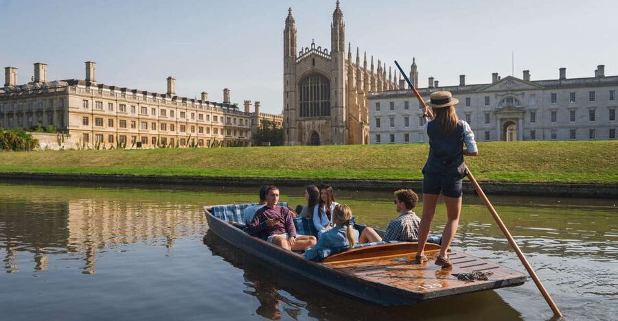 Cambridge: Guided Shared River Punting Tour - Getting started at Mill Lane, then settling into a shared punt