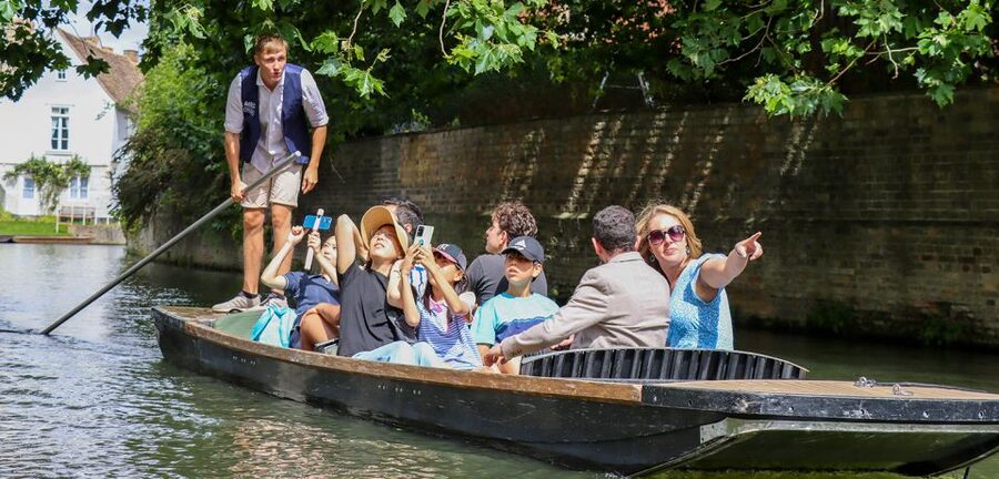 Cambridge: Shared Chauffeured Punting Tour - Should you book the Cambridge Shared Chauffeured Punting Tour?
