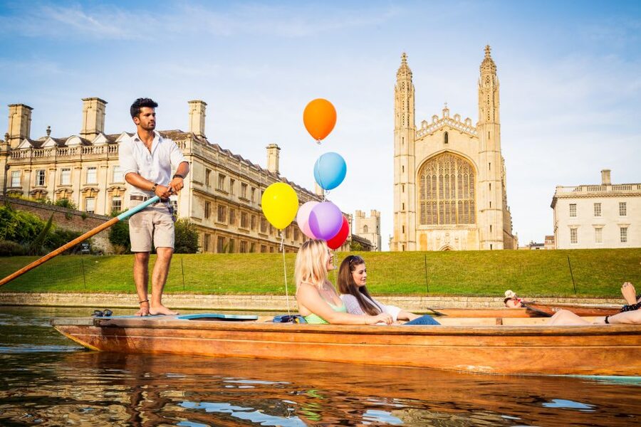 Cambridge: Shared Punting Tour with Guide - Jesus Green Moorings, raised seating, and how the boat setup changes the experience