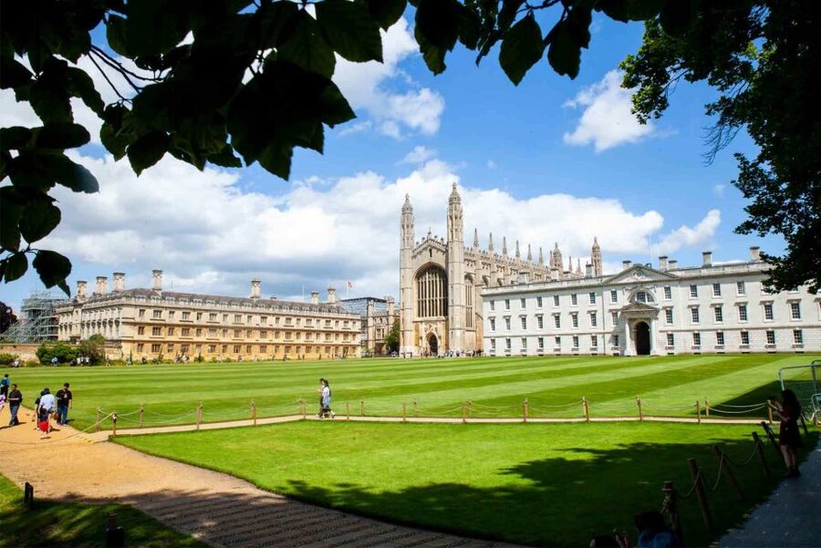 Cambridge: University Alumni Tour with Kings College Option - Queens’ College Mathematical Bridge and Senate House Views