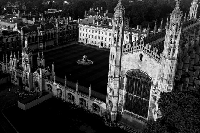 Cambridge University Ghost Tour by Alumni™ - Why Cambridge ghost stories feel believable