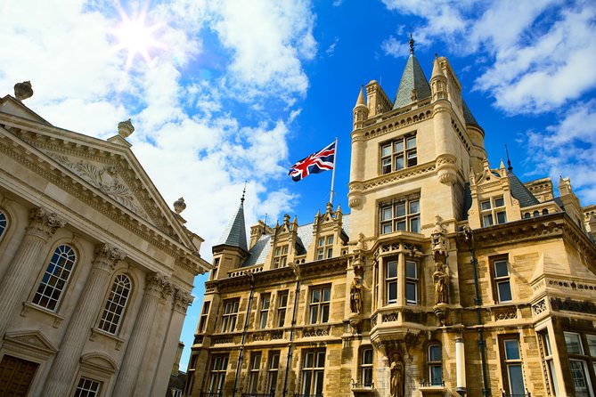 Cambridge: University Walking Tour - Corpus Clock: science in a city that watches time