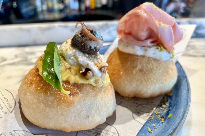Camden Market Food Tour of 7 Tastings, Gin, Street Food & More - Stop 4, Regent’s Canal and a break from the stall swirl