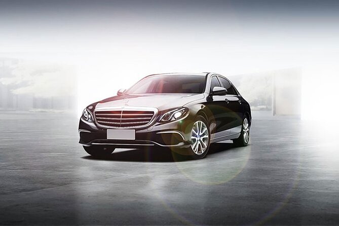 Central London to Heathrow Airport private taxi transfers - The Heathrow meet and greet moment: where transfers win (or lose) their value