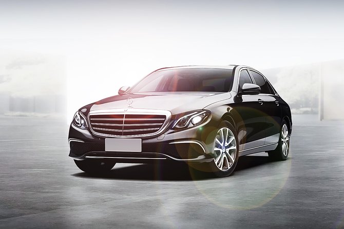 Central London to Southampton Cruise Port Private transfers - In Transit on the M3 and M27: Comfort, Safety, and Timing