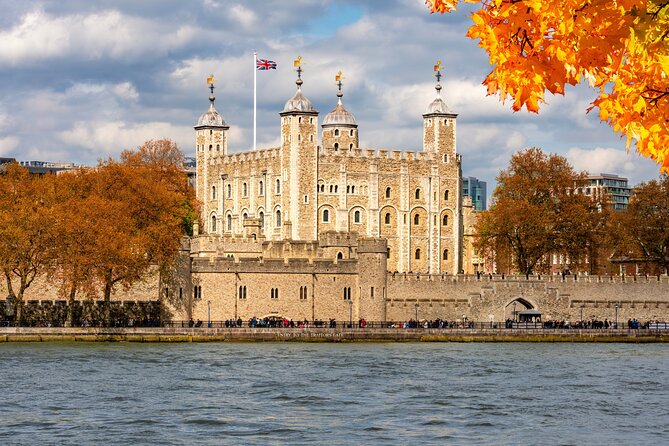 Changing of Guards, Big Ben, Tower of London, Beefeaters & Cruise - A Thames cruise break: Embankment to Tower Bridge for the easy wins