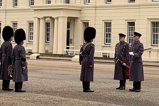Changing of the Guard at Buckingham Palace Experience - Timing, Rain, and Short-Notice Changes (Wet Change Included)