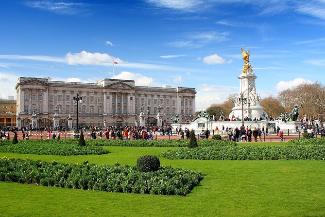 Changing of the Guard & Buckingham Palace Guided Tour Small Group - Quick Takeaways