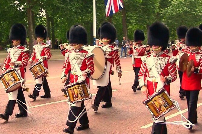 Changing of the Guard & Buckingham Palace Guided Tour Small Group - Stop 2, St. James’s Palace: Where the Changing Gets Real