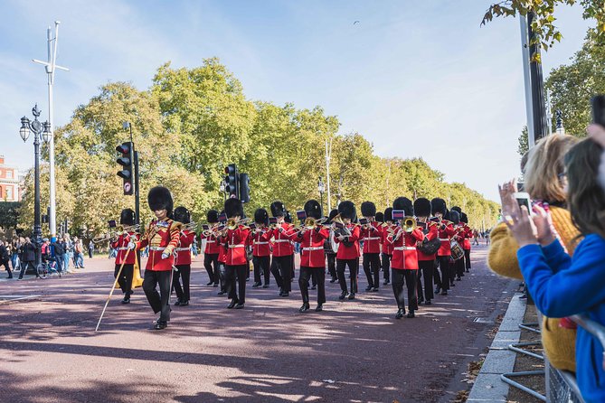 Changing of the Guard Guided Walking Tour in London - Stop 2: St. James’s Palace, where you’re actually waiting for action