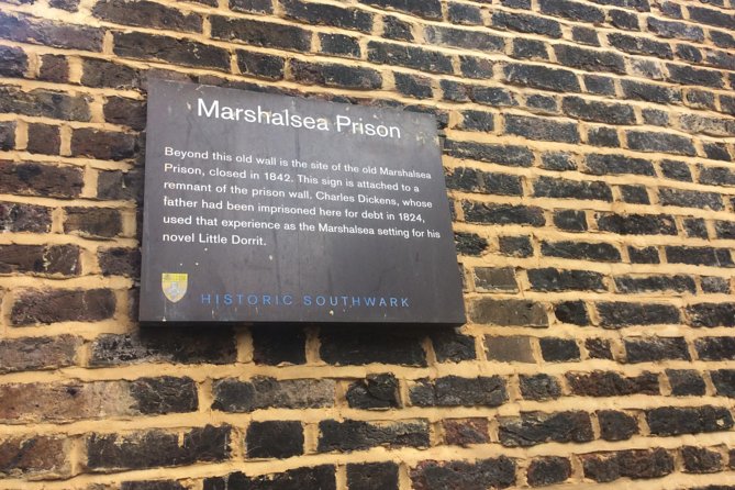 Charles Dickens Private Walking Tour - Winchester Palace to St Paul’s: walking the city Dickens knew