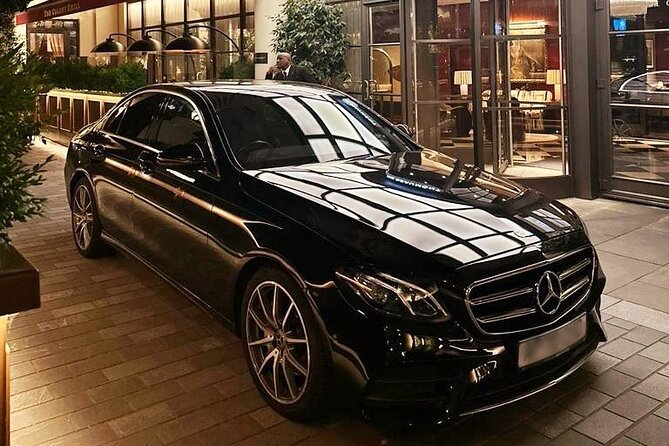 Chauffeur Limo Service From Heathrow Airport to London any Hotels - Where You Meet at Heathrow: Terminals 2 to 5, Exactly