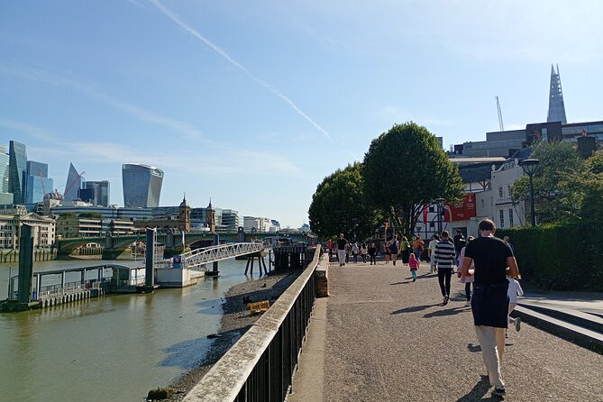 City Hike London (with Borough Market Lunchbreak) - Whitehall to Horse Guards: Government Buildings on Foot
