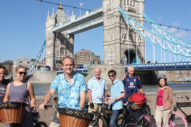 City & Secrets: Explore London's Hidden Gems - East End canals and old docks with smugglers and pirates