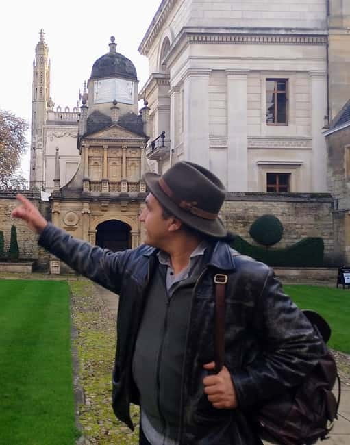 Classic Cambridge Walking Tour with Certified Guide - Meeting inside Cambridge Guildhall, then getting your bearings fast