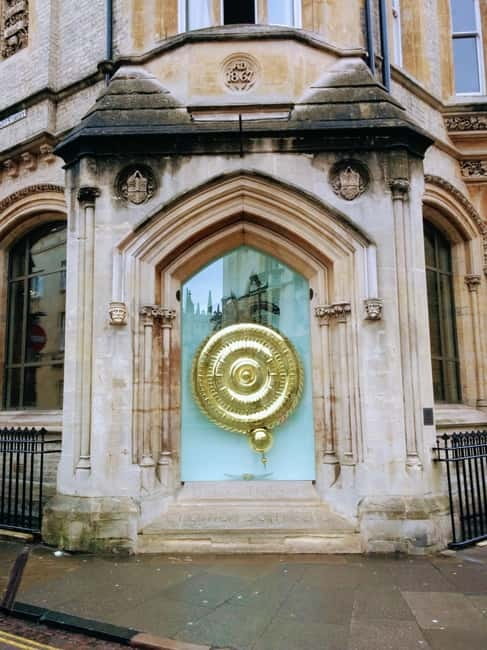 Classic Cambridge Walking Tour with Certified Guide - Cambridge Market Square, where the town’s rhythm becomes a story