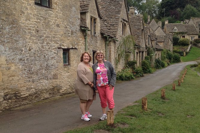 Classic Cotswolds Private Tour - Bourton-on-the-Water: A Pretty Riverside Pause