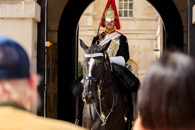 Classic London Tour with Westminster Abbey, Skip the Ticket Line - Buckingham Palace, Green Park, and the Guard Spot You Want