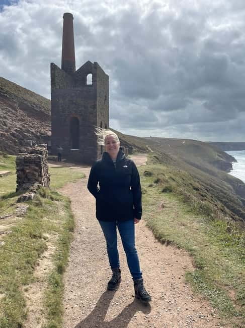 Cornwall: Private Guided Tour - Penzance churches, fishing villages, and harbour life