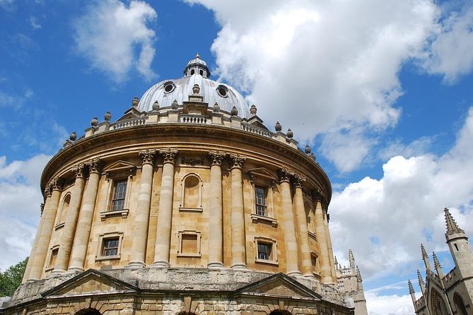 Cotswolds Villages and Oxford Full Day Tour from London - Oxford in Two Hours: See the University First, Then Wander