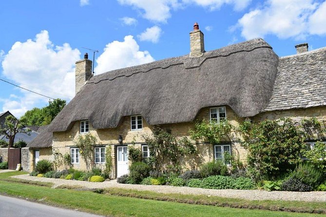 Cotswolds Villages Full-Day Small-Group Tour from Oxford - Minster Lovell Hall and Dovecote: ruins, thatch, and haunted legends