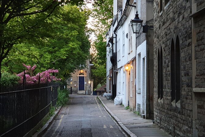 Creepy Cambridge - Cambridge's Most Entertaining Ghost Walk - What you will actually get out of it as a first-time Cambridge visitor