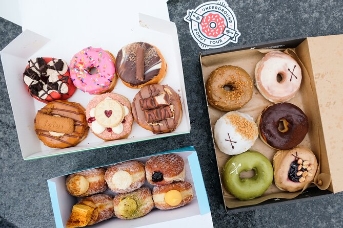 Delicious Doughnuts & Tea: Small-Group Borough Market Experience - Guides, group size, and how the tour stays fun