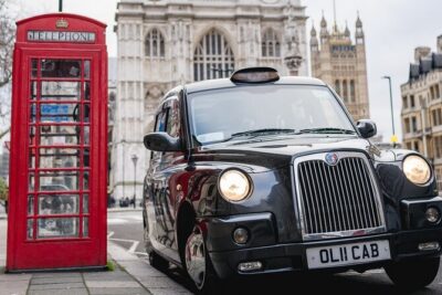 Discover London in a Panoramic Black Cab