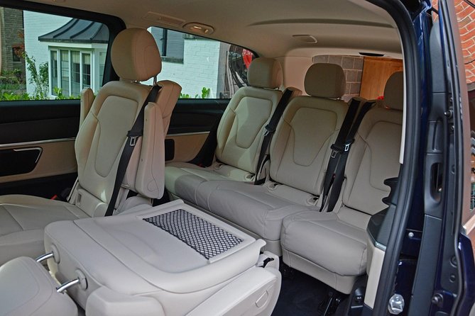 Discover London with your Executive Minivan Hire with Driver - London Bridge to the Houses of Parliament, Big Ben photos without the stress