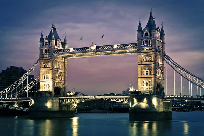 Discover London with your Executive Minivan Hire with Driver - Shopping breaks and custom stops, making London feel like your day