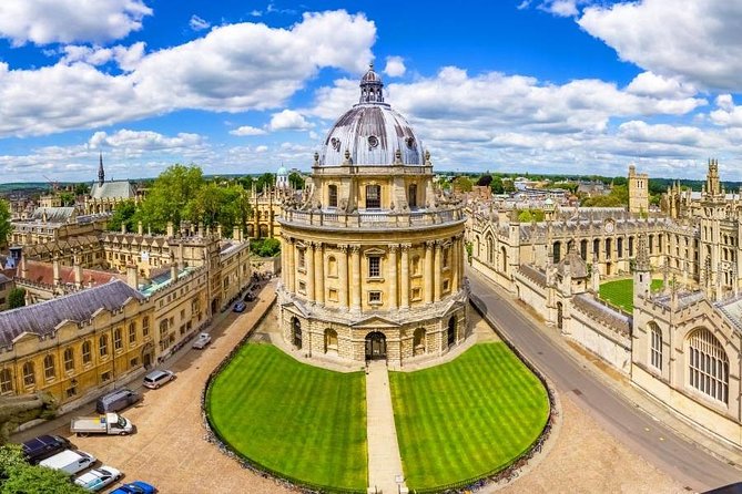 Discover Oxford and Cambridge with Guide from London by Coach - Stop 1: Oxford on Foot, Dreaming Spires, and the Bodleian Area