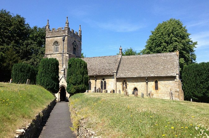 Downton Abbey and Highclere Castle Tour from London - Bampton village walk: church, pub, and the look of Downton village