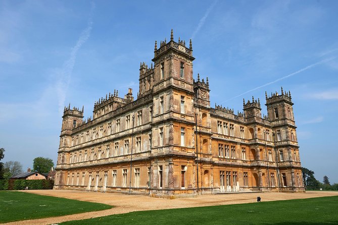 Downton Abbey and Village Coach Tour from London with Highclere - Meeting at Gloucester Road and settling into the coach day