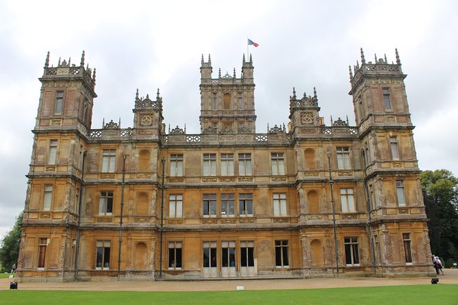 Downton Abbey Black Taxi Tour from London with Highclere Castle - Highclere Castle: the Downton centerpiece, plus interiors and gardens