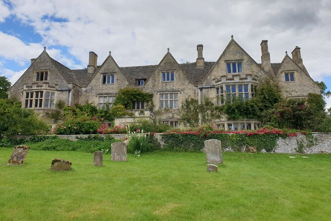 Downton Abbey Day In The Cotswolds Tour - Stop 2: Asthall for the Milford Sisters Story