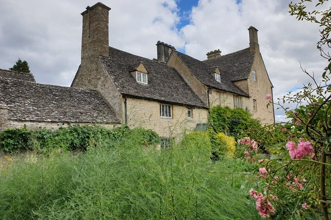 Downton Abbey Day In The Cotswolds Tour - Stop 4: Burford High Street and the Bampton Filming Link