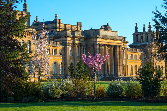 Downton Abbey Village, Blenheim Palace and Cotswolds Day Trip from London - Victoria Coach Station: plan your morning for a 9:00 am start