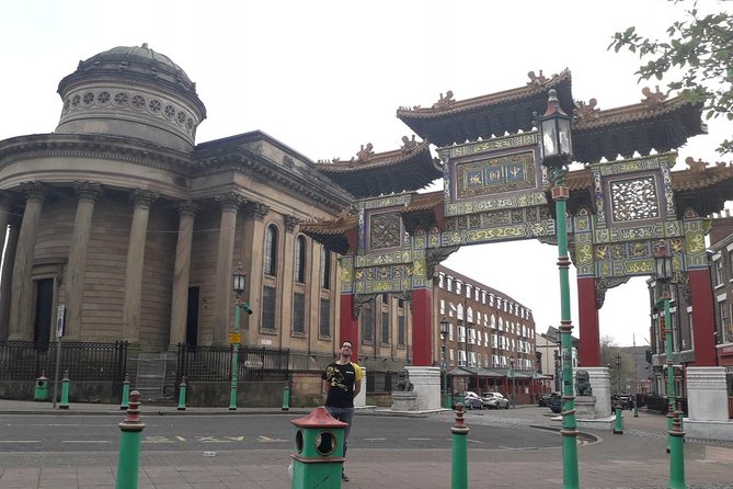 Downtown Liverpool Walking Tour - In Spanish - Royal Albert Dock, trade and wealth in plain words