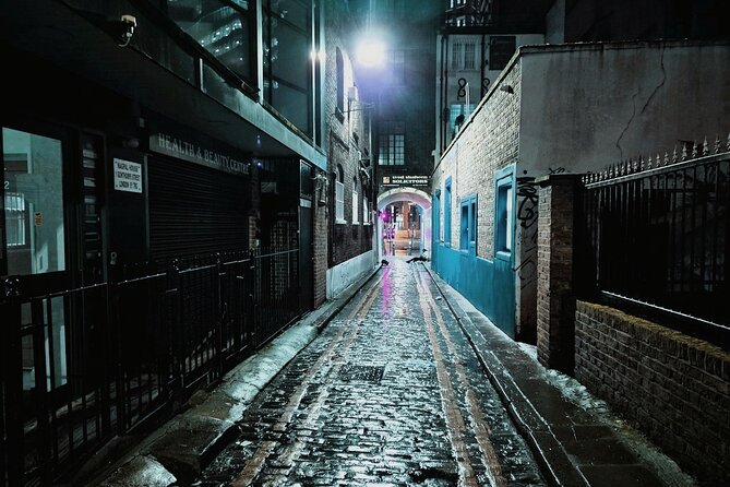 Dr Blood's Jack the Ripper Tour - The route, stop by stop: Whitechapel’s streets as the story’s backbone