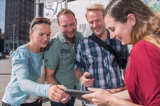 e-Scavenger Hunt London: Explore the City at Your Own Pace - Tower Bridge and the Thames Views You Can’t Really Skip