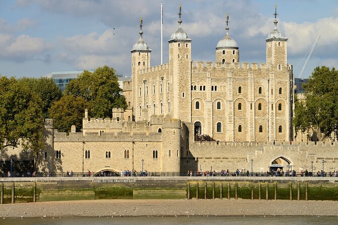 Easy Access Tower of London Crown Jewel Torture and Executions - White Tower and the Royal Armouries: where the day gets visually stunning