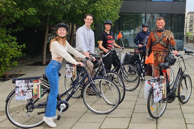 eBike Tour in York City - Dick Turpin’s grave: the highwayman stop that adds edge
