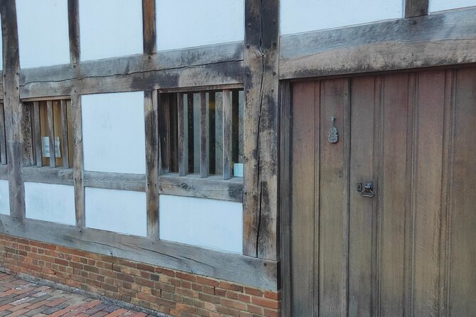 Eccentric Lewes: A Self-Guided Walking Tour - Cliffe High Street: your first long stretch of stories