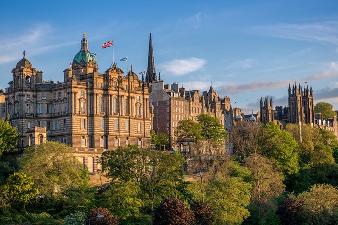 Edinburgh Rail Trip from London with Castle entry and Hop-on Hop-off bus - St Giles’ Cathedral and the Royal Mile: best bang for your feet