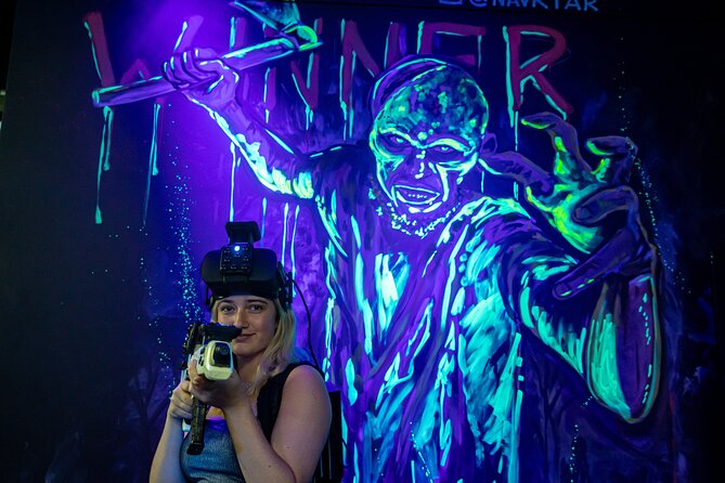 Epic 60 Minute Free-Roam Virtual Reality Experience at Navrtar - What the small-group feel changes in real life