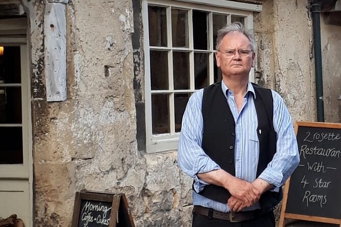 Exceptional Bath tour guide making your visit splendidly memorable. - What Paul Elliott does exceptionally well on this route