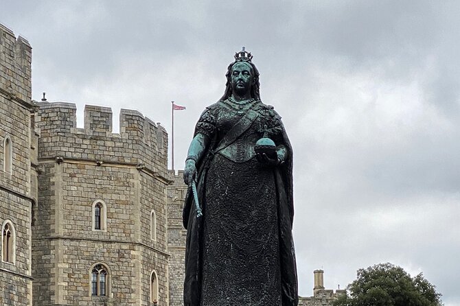 Explore Windsor Castle and Hampton Court Palace - Hampton Court Palace: Henry VIII, the Great Hall, and the Kitchens