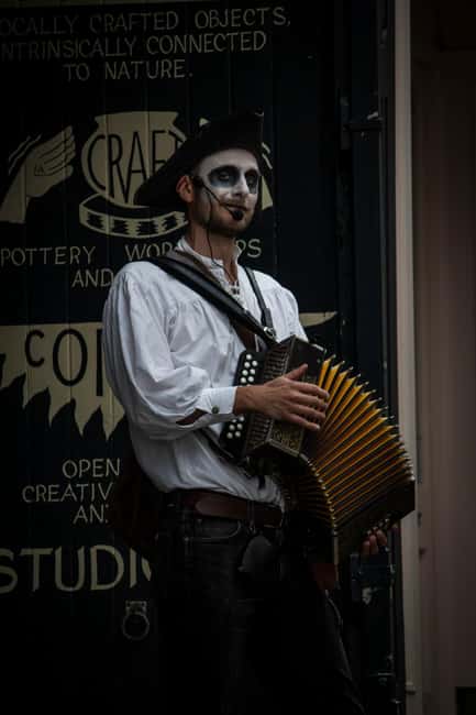 Falmouth: Spookily Enjoyable Ghost Tour (award winning) - Live Music, Old Tunes, and Why It Works Here