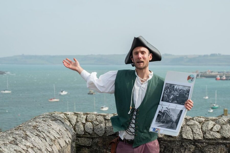 Falmouth: Vibrant Historical Walking Tour (award-winning) - Live button accordion moments, sea shanties, and the tour pace